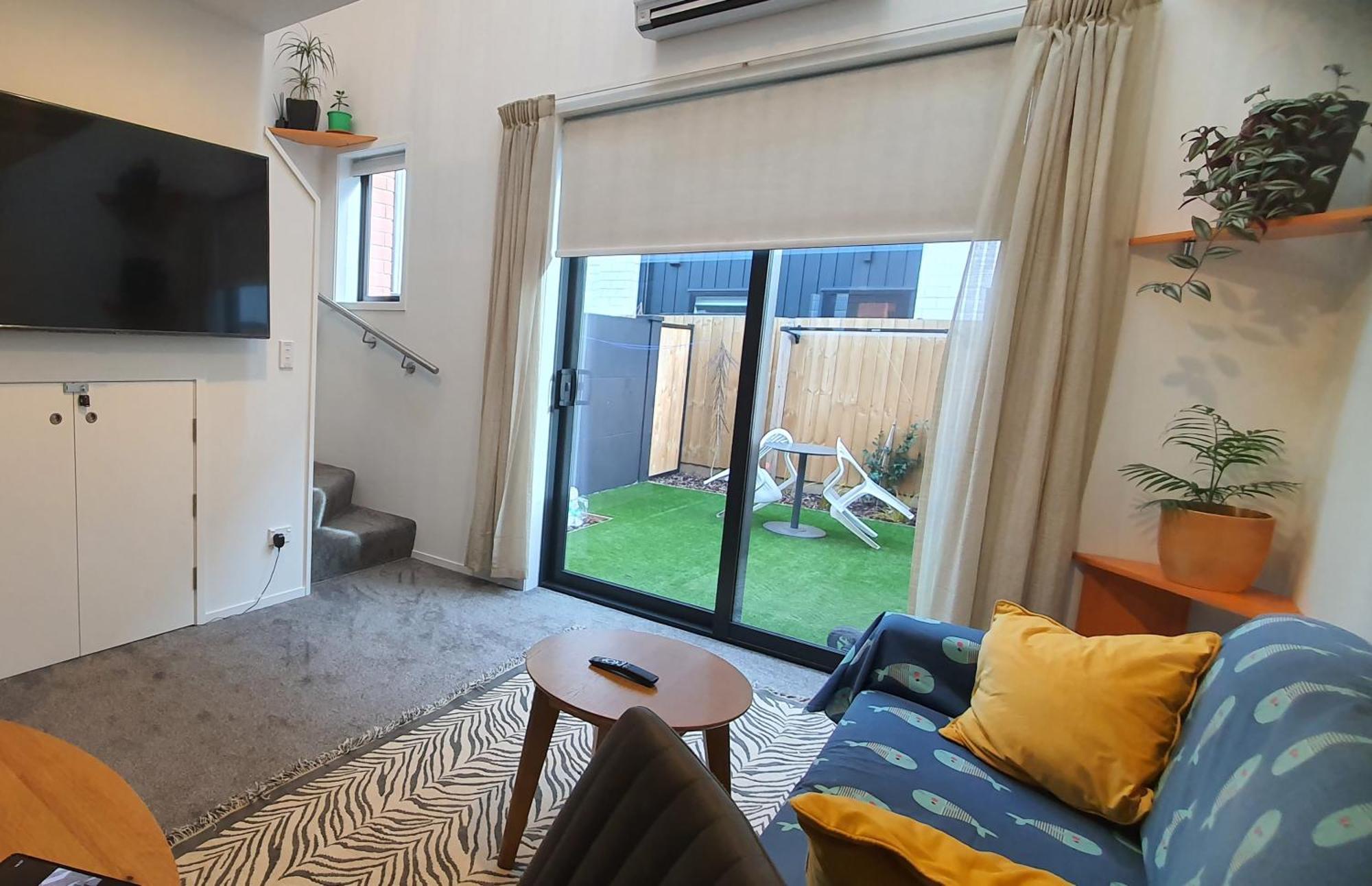 Modern Loft In Christchurch Cbd With Private Courtyard Eksteriør billede