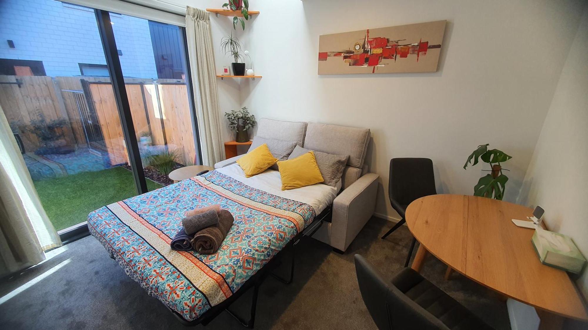 Modern Loft In Christchurch Cbd With Private Courtyard Eksteriør billede