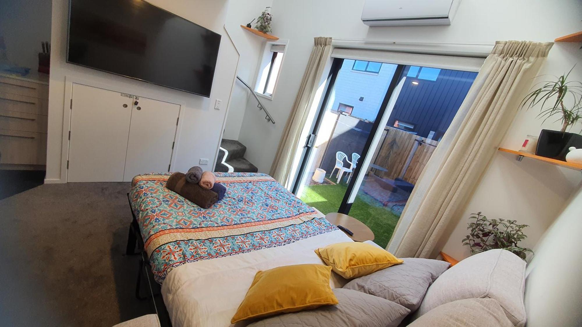 Modern Loft In Christchurch Cbd With Private Courtyard Eksteriør billede